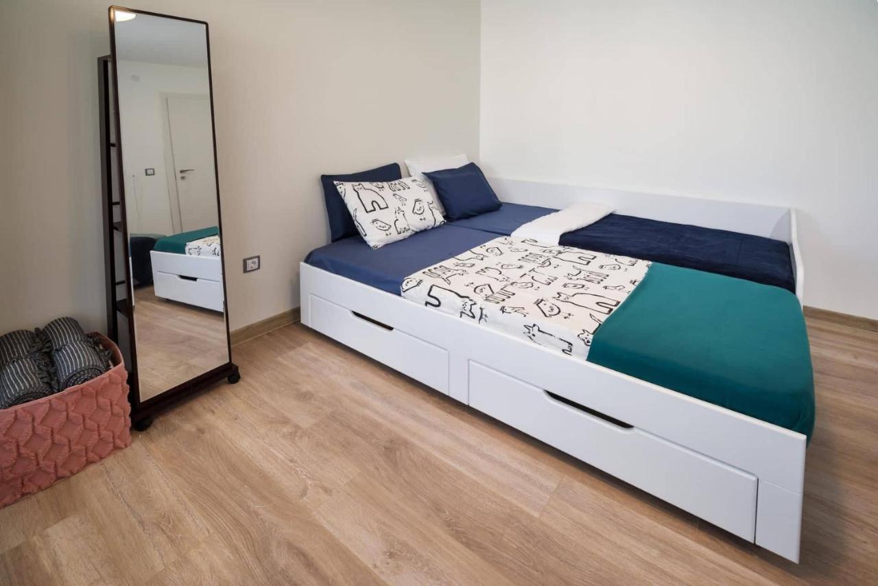 Peace & Quiet Apartment Burgas Екстер'єр фото